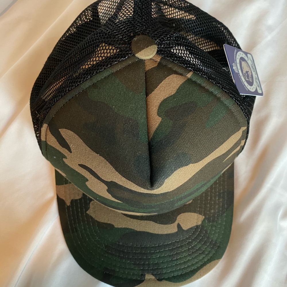 Camo Trucker Hat - Picture 5 of 5